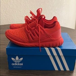 Adidas Tubular Radial J